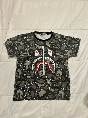 A Bathing Ape BAPE Space Camo Shark Tee Black & Gray Small GLOW IN THE DARK